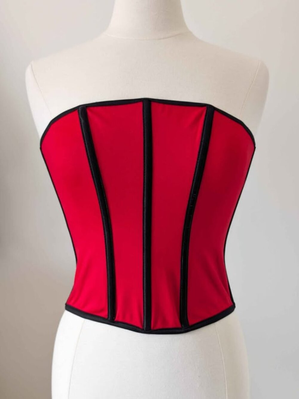 Coquette red and black Y2K bustier M/L